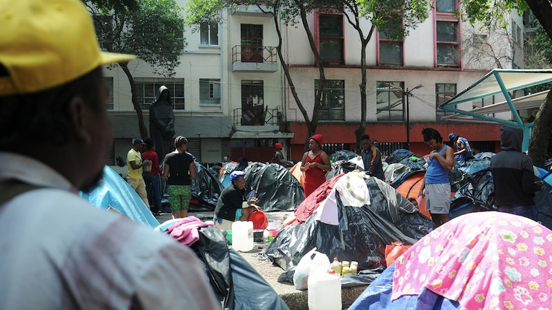 Campamento de refugiados en la Ciudad de México