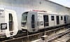 Tren Ligero CDMX deja fuera a usuarios sin boleto para el Mundial y estación Estadio Azteca no tiene servicio 