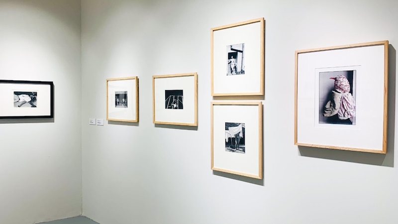 Exposición de fotografías en blanco y negro
