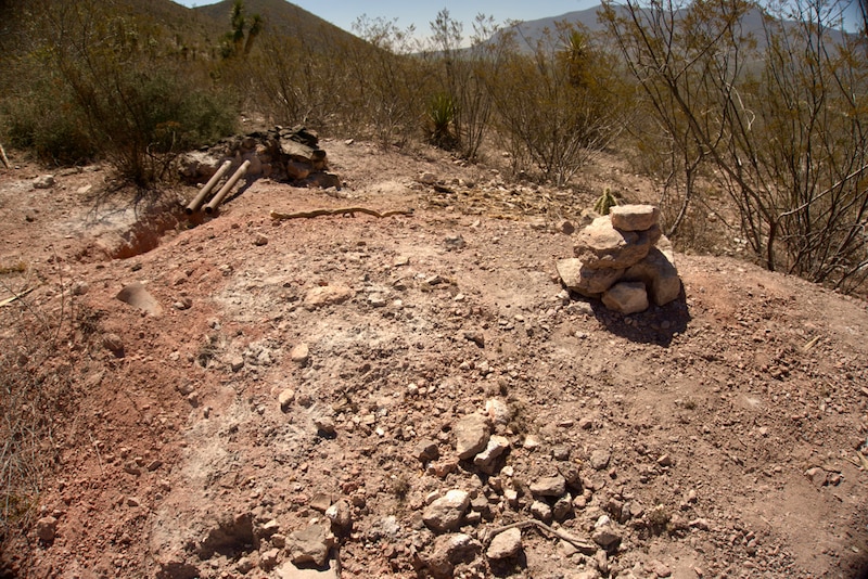 Ruinas de una antigua mina en el desierto