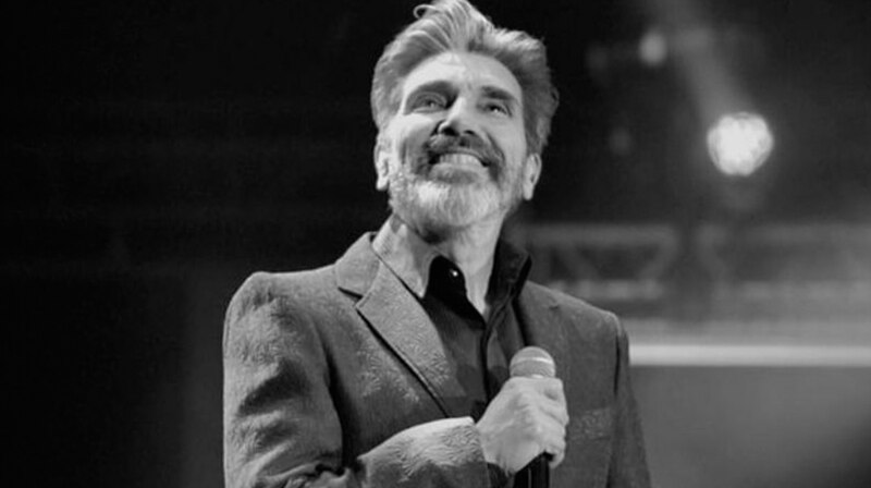 El cantante español Miguel Bosé