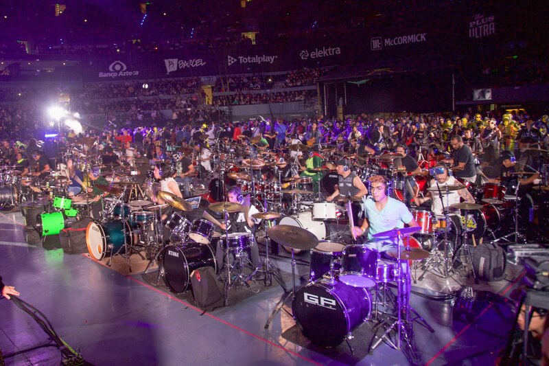 Bateristas en concierto