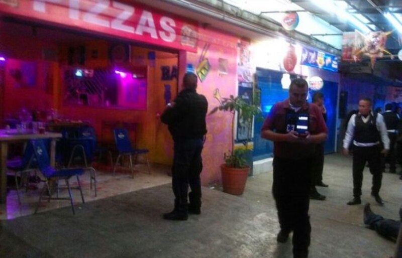 Policía investiga homicidio en bar