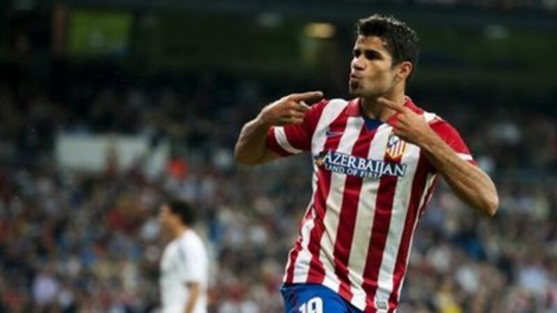 Radamel Falcao, el delantero colombiano del Atlético de Madrid, celebra un gol.