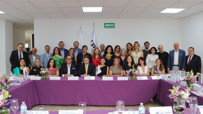 El encuentro también permitió escuchar las voces del sector empresarial y de la sociedad
civil