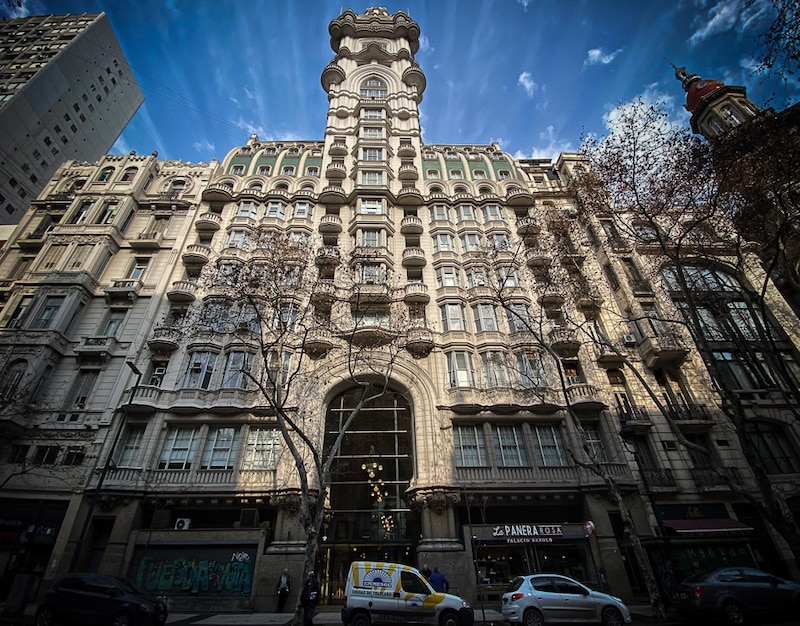 Edificio de apartamentos en Buenos Aires