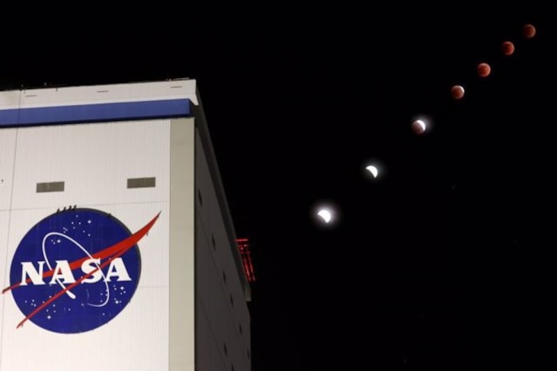 La NASA captura una imagen de la luna de sangre