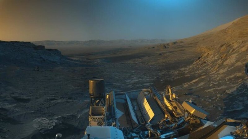 El rover Curiosity de la NASA explora la superficie de Marte