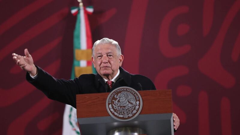 El presidente Andrés Manuel López Obrador da un discurso.