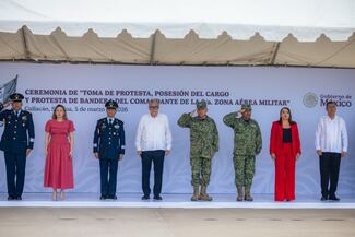 Rocha Moya, asiste en la instalación de la Novena Zona Aérea Militar en Culiacán
