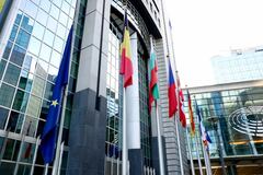 Parlamento Europeo paraliza pacto comercial con EU tras amenazas de Trump