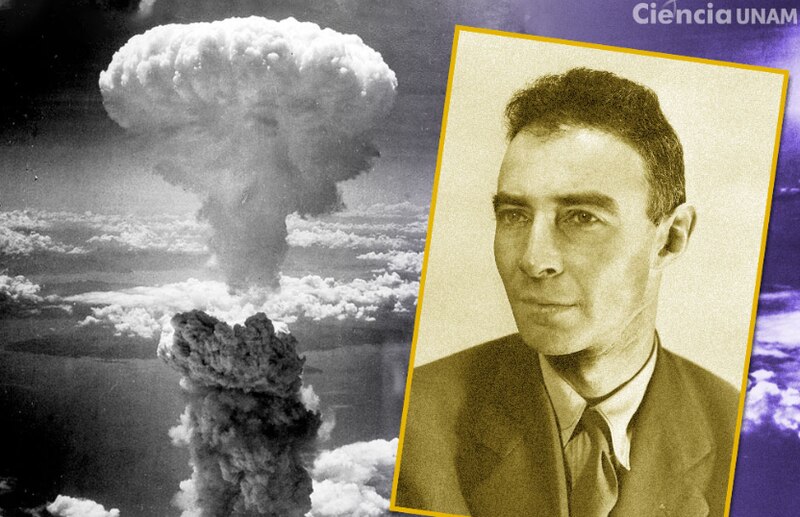 El científico J. Robert Oppenheimer, director del Proyecto Manhattan, observa la primera prueba de una bomba atómica en Nuevo México, Estados Unidos, el 16 de julio de 1945.