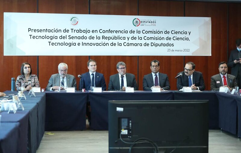 Presentación de trabajo en conferencia de la Comisión de Ciencia y Tecnología del Senado de la República y de la Comisión de Ciencia, Tecnología e Innovación de la Cámara de Diputados