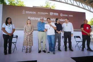 Concluye entrega del programa “Nuestro Tianguis” con apoyo a 1 200 comerciantes en Sinaloa