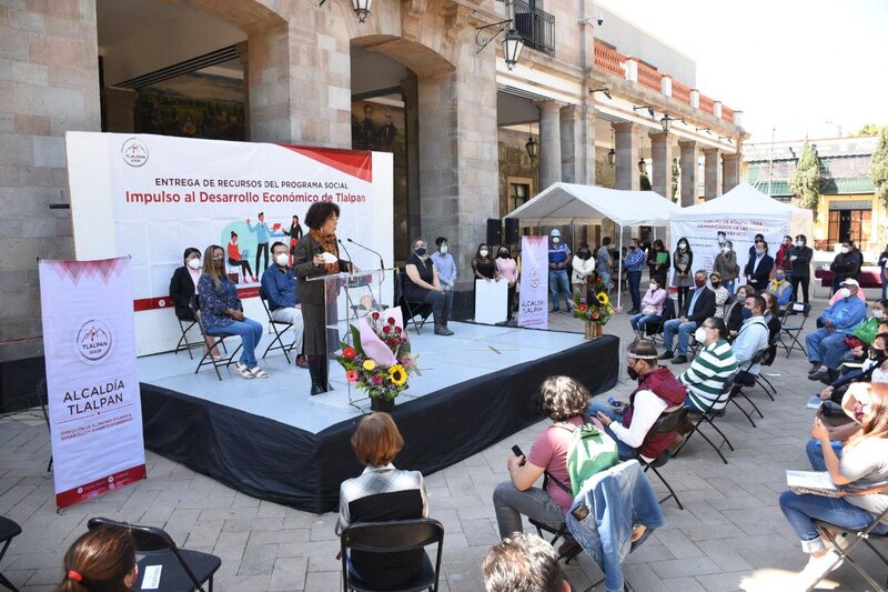 Entrega de recursos del programa social Impulso al Desarrollo Económico de Tlalpan