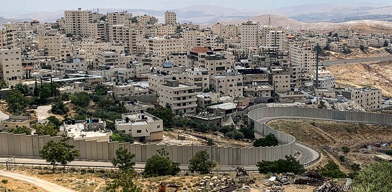 Israel construye un muro en Cisjordania