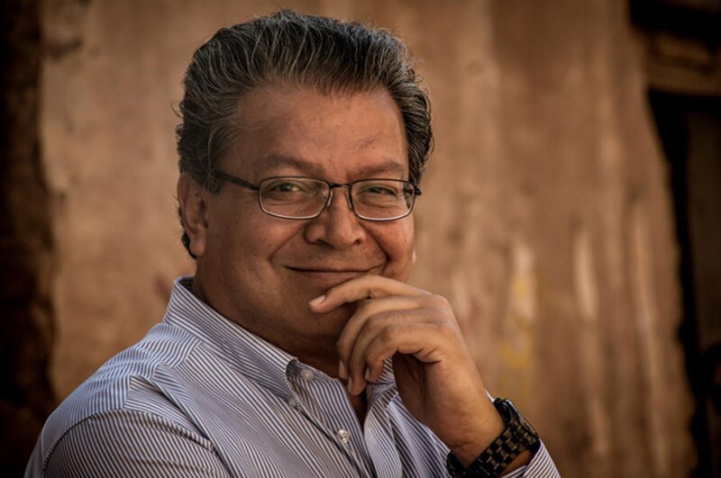El escritor egipcio Alaa Al Aswany