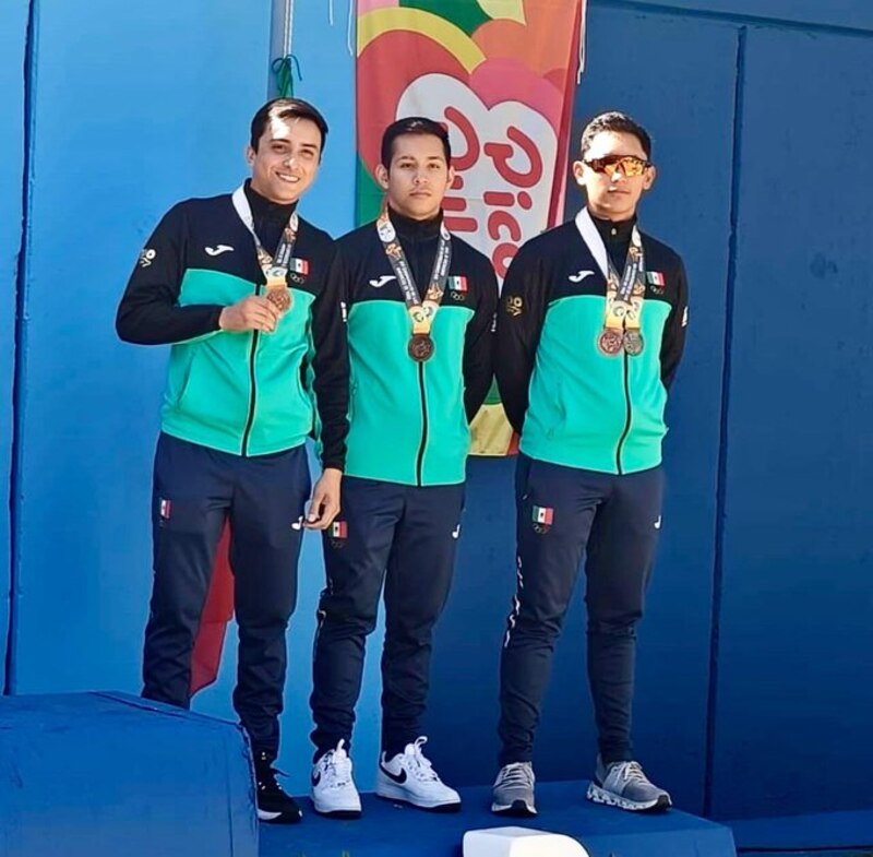 El equipo mexicano de atletismo gana el oro en los Juegos Olímpicos