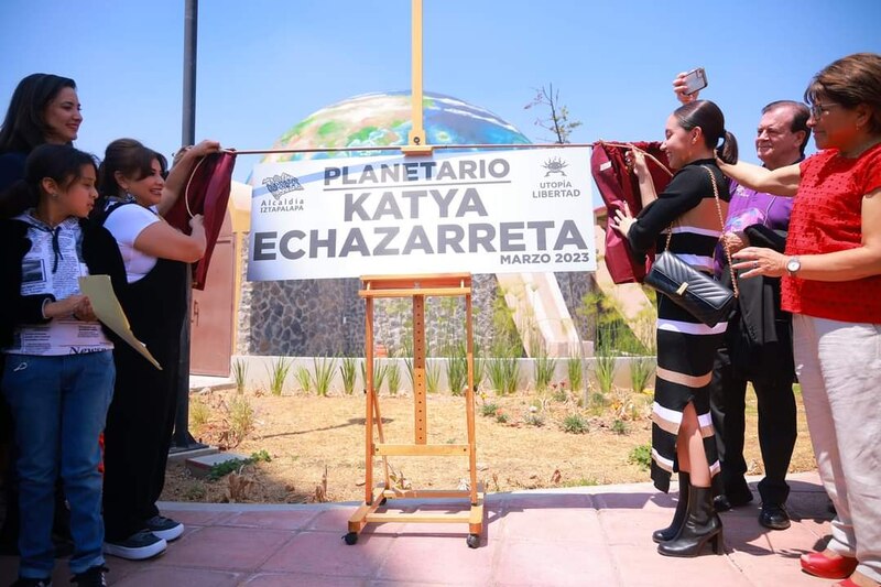 Inauguración del Planetario "Katya Echazarreta"