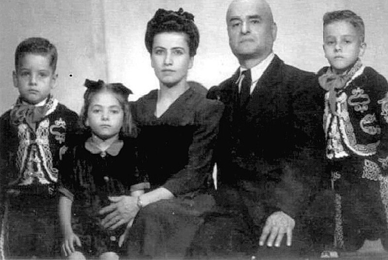Familia mexicana en los años 40