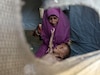 Gobierno de Gaza alerta muerte de niños por falta de leche y alimento