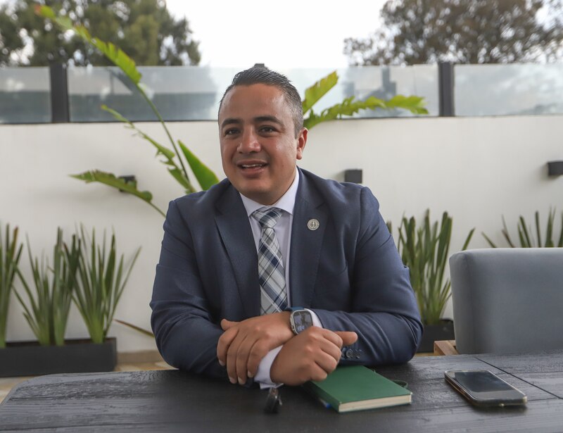 El político mexicano, Ricardo Monreal, en una entrevista.
