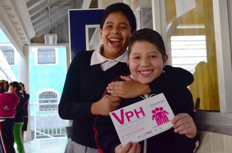 Vacunar a niños contra el VPH es un paso importante en la lucha contra los diferentes tipos de cáncer que este virus ocasiona