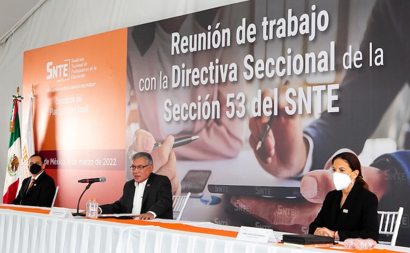 Title: Reunión de trabajo con la Directiva Seccional de la Sección 53 del SNTE