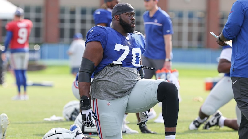 El liniero ofensivo de los Giants, Andrew Thomas, durante un entrenamiento.