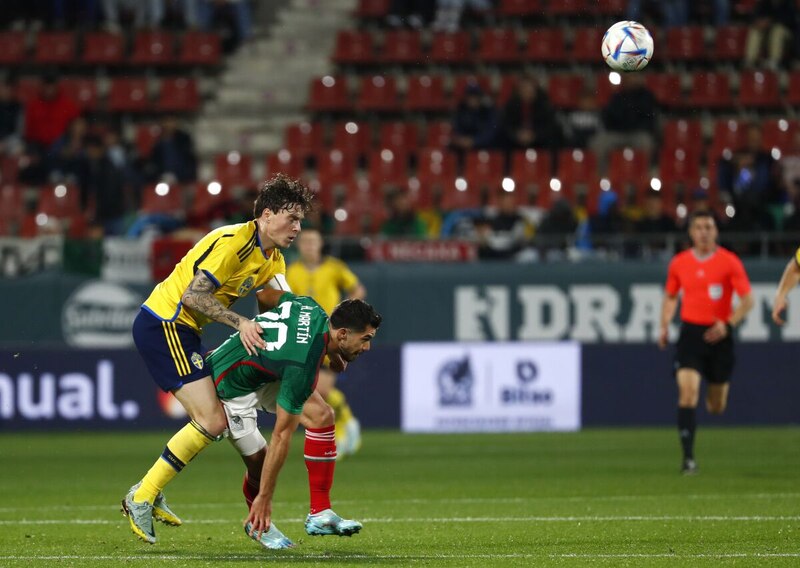Partido de fútbol entre México y Suecia