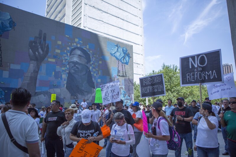 Manifestación en México contra la reforma educativa