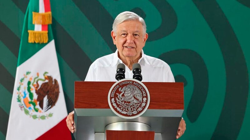 El presidente Andrés Manuel López Obrador da un discurso.