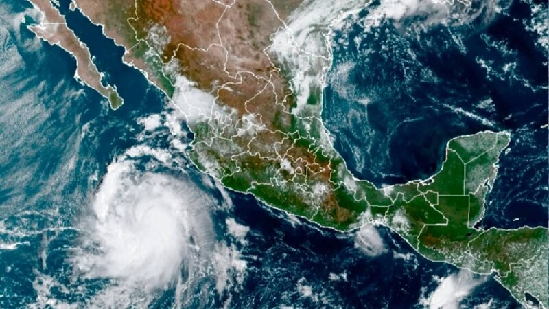 Huracán categoría 4 se acerca a las costas de México