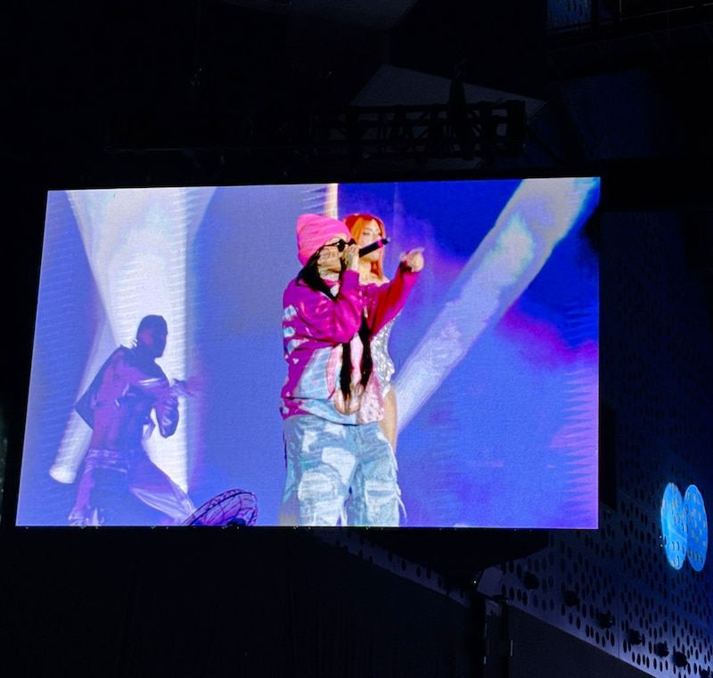 Yeri Mua en su concierto del Pepsi Center