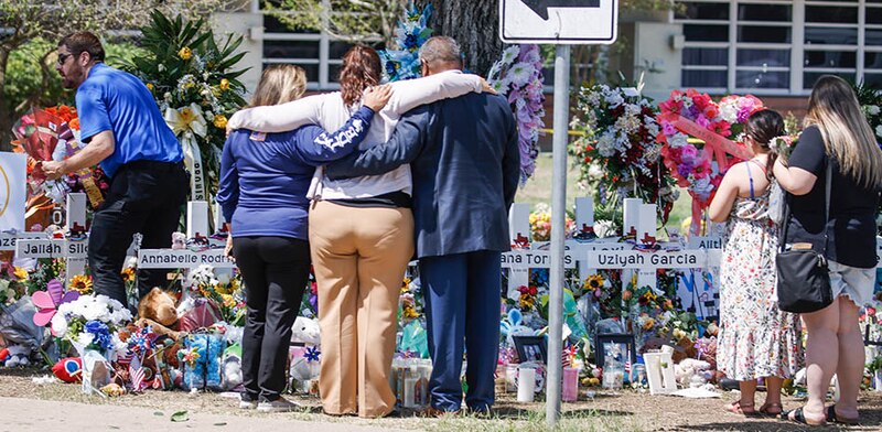 Un tiroteo en una escuela de Texas deja 19 niños y dos profesores muertos