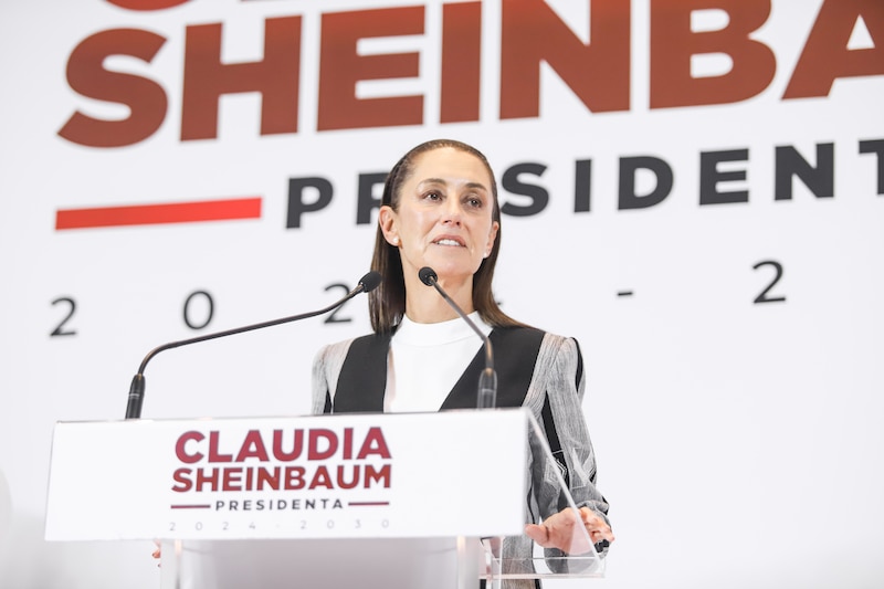 La Jefa de Gobierno de la Ciudad de México, Claudia Sheinbaum, anunció su intención de participar en las elecciones presidenciales de 2024.