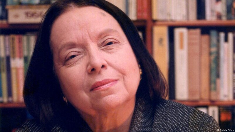 La escritora Elena Poniatowska