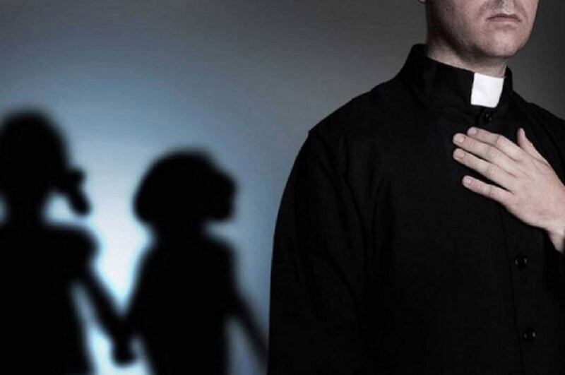 Sacerdote acusado de abuso sexual