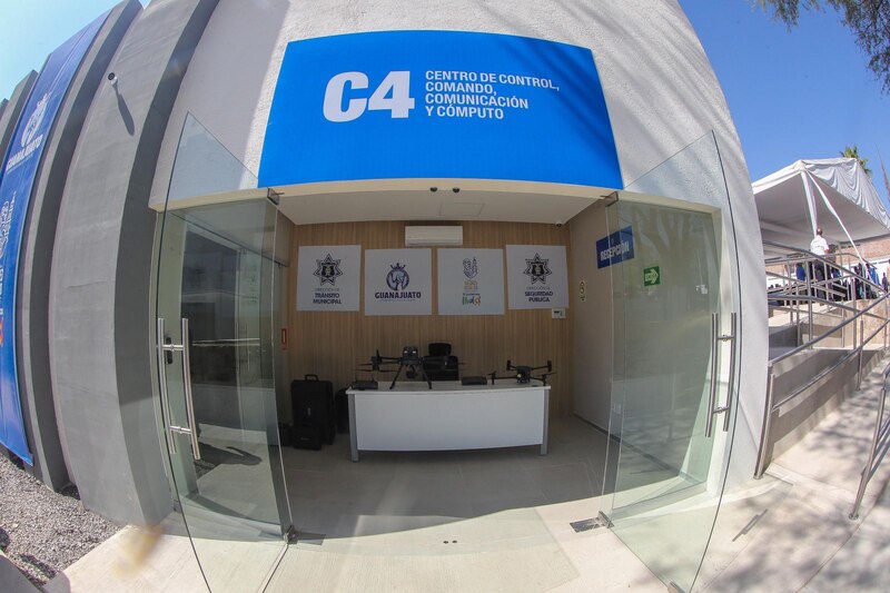 Entrada de las instalaciones del nuevo centro C-4 en Dolores Hidalgo, Guanajuato