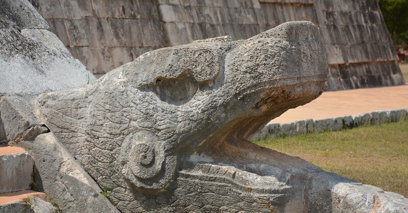 Serpiente emplumada maya