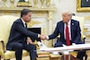 Trump amenaza a Rusia con aranceles del 100 % si no hay acuerdo sobre Ucrania en 50 días 
