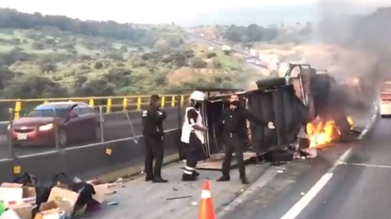 Accidente de tránsito deja un muerto y varios heridos en la carretera