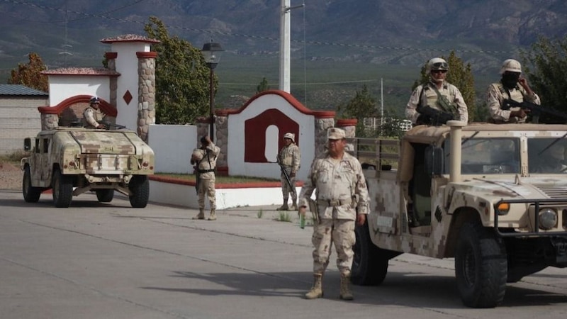 Militares mexicanos resguardan la frontera con Estados Unidos