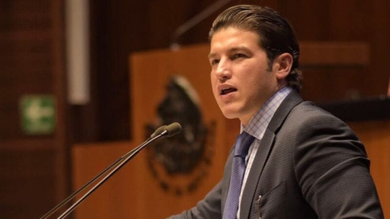El diputado federal, Gabriel Quadri, durante una sesión en la Cámara de Diputados.