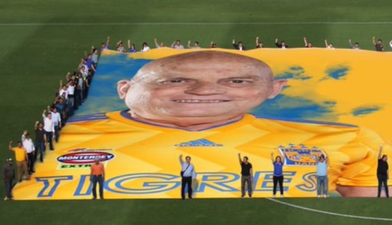 Mosaico de Tomás Boy en el Estadio Universitario
