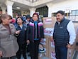 Gobierno de Texcoco entregó uniformes y arcones navideños a personal sindicalizado