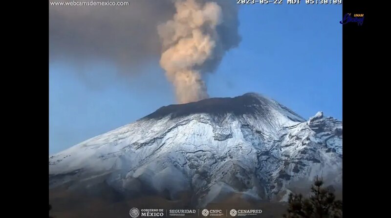 ¡Espectacular erupción del volcán Popocatépetl!