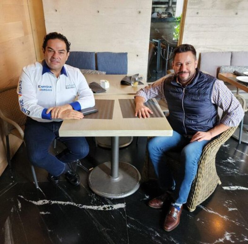 Enrique Vargas y Juan Gutiérrez en una entrevista