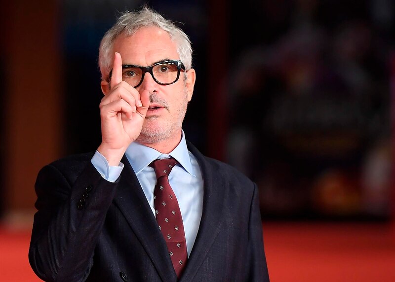 El director de cine Pedro Almodóvar en la alfombra roja de un festival de cine.