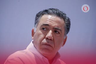 Acude Inzunza a la FGR; declara sin abogado sobre imputaciones por narcotráfico